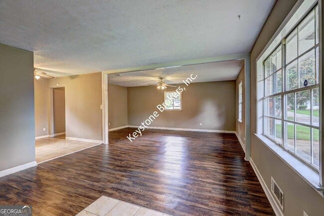 10119 Port Royal Ct in Jonesboro, GA - Building Photo - Building Photo