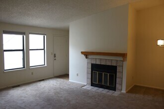 6755 S Field St in Littleton, CO - Building Photo - Building Photo