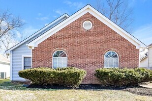 2730 Riverbend Dr in Nashville, TN - Building Photo