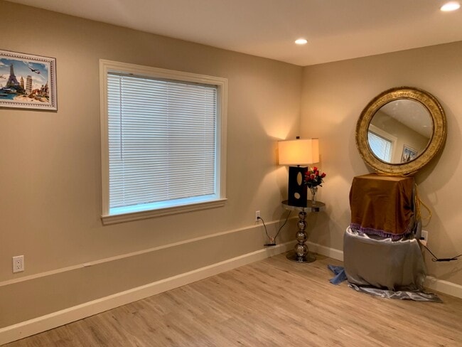 205 St Catherine Dr in Daly City, CA - Building Photo - Building Photo