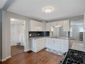 1110 Sunnycrest Rd in Syracuse, NY - Building Photo - Building Photo