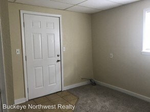 2039 Genesee St in Toledo, OH - Building Photo - Building Photo