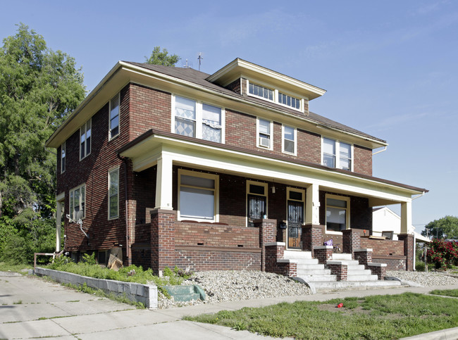 1114 Monroe St in Fort Wayne, IN - Foto de edificio - Building Photo