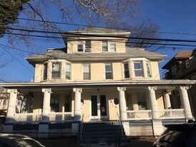 35 Norwood Ave in Staten Island, NY - Building Photo