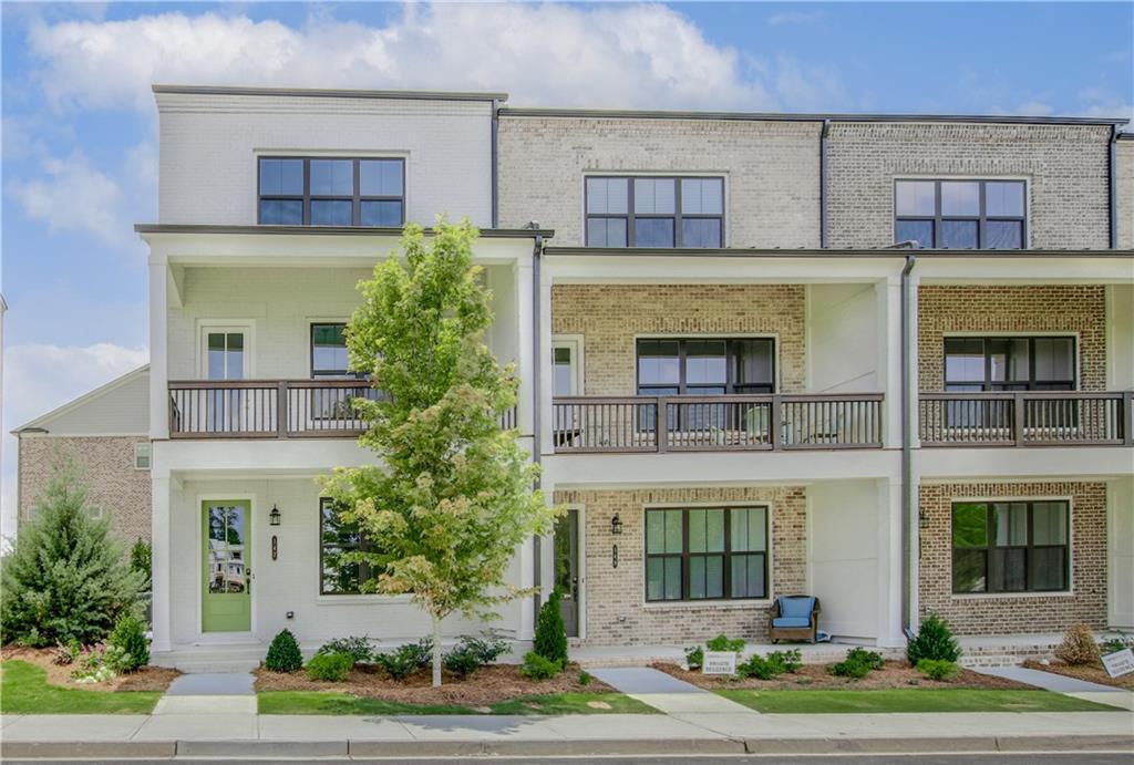 147 Harlow Cir in Roswell, GA - Building Photo