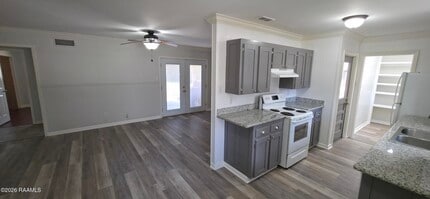 125 Elmwood Dr in Lafayette, LA - Building Photo - Building Photo