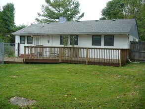 219 Flamingo Dr in Louisville, KY - Building Photo - Building Photo