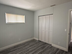3525 Avenue J in West Palm Beach, FL - Building Photo - Building Photo