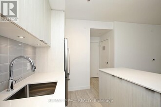 174 Clonmore Dr in Toronto, ON - Building Photo - Building Photo