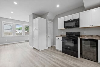 28 Greenwood Ave in Weymouth, MA - Building Photo - Building Photo