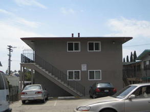 4016-4024 Winona Ave in San Diego, CA - Building Photo - Building Photo