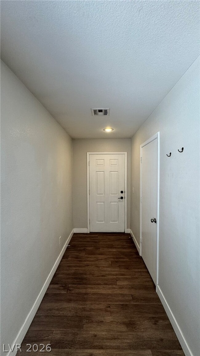 8409 Lost Gold Ave in Las Vegas, NV - Building Photo - Building Photo
