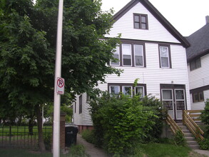 2483 N Cramer St in Milwaukee, WI - Building Photo - Building Photo