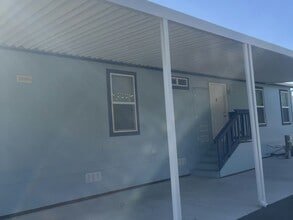 415 N Akers St in Visalia, CA - Building Photo - Building Photo