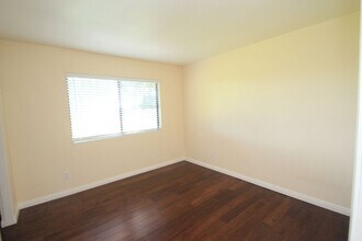 587 Doyle Ln in Ventura, CA - Building Photo - Building Photo