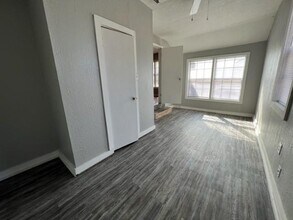 2242 S 19th St in Abilene, TX - Building Photo - Building Photo