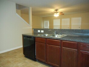15911 Sheldon Ridge Way in Houston, TX - Building Photo - Building Photo