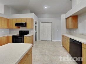 2319 Estill Ave in Spring Hill, FL - Building Photo - Building Photo