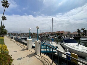 71 Kingston Ct W in Coronado, CA - Building Photo - Building Photo