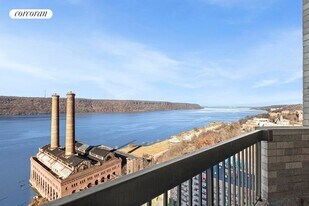 1 Glenwood Ave in Yonkers, NY - Building Photo