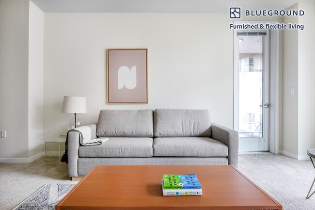550 Moreland Way in Santa Clara, CA - Building Photo - Building Photo