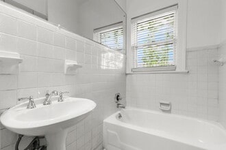Cobb Lane in Birmingham, AL - Building Photo - Interior Photo