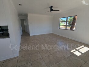 4525 29th Ave S in Gulfport, FL - Building Photo - Building Photo