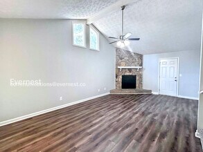 2083 Phillips Rd in Lithonia, GA - Building Photo - Building Photo