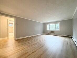 80 Walnut St in Canton, MA - Building Photo - Building Photo