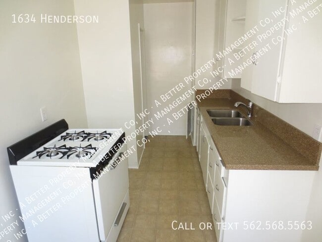 property at 1634 Henderson Ave