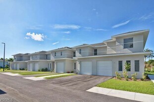 13411 Hidden Palms Cv in Ft. Myers, FL - Building Photo