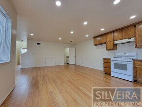 715 W Alvin Ave in Santa Maria, CA - Building Photo - Building Photo