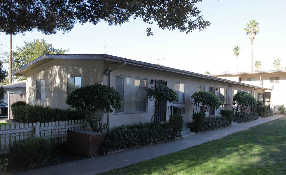 Potomac Apartments in Riverside, CA - Building Photo