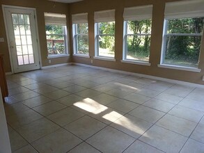 2456 Broadvue Ave in Eustis, FL - Foto de edificio - Building Photo