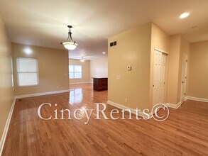 2931 Eden Ave in Cincinnati, OH - Building Photo - Building Photo