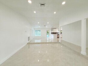 9150 NW 15th St in Plantation, FL - Building Photo - Building Photo