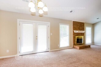 4212 Wynborough Ln in Charlotte, NC - Foto de edificio - Building Photo