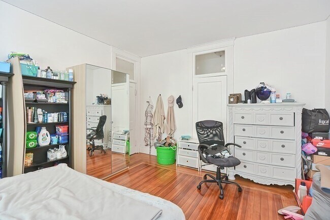 17 Michigan Ave, Unit 2 in Boston, MA - Building Photo - Building Photo