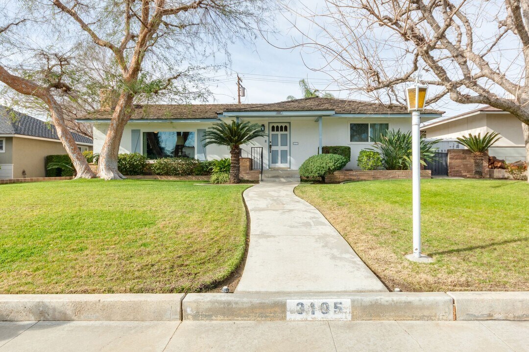 3105 Barnett St in Bakersfield, CA - Building Photo