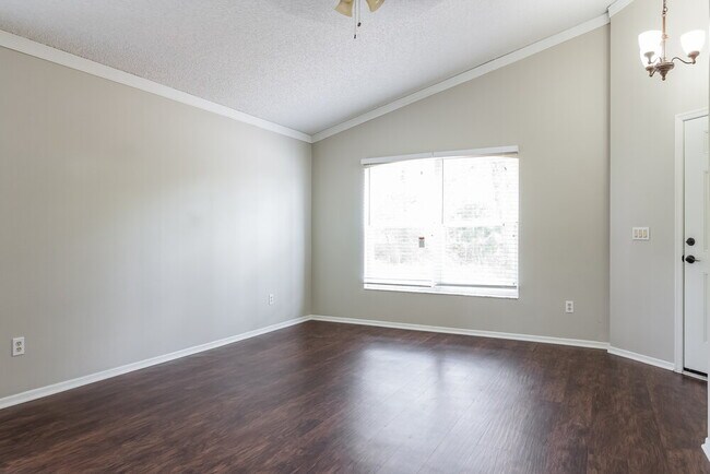 1932 Wiregrass Ct in Orlando, FL - Building Photo - Building Photo