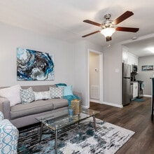 The Flats at Marlowe in Charlotte, NC - Foto de edificio - Building Photo