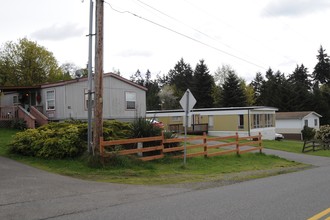 Meridian Mobile Estates in Puyallup, WA - Building Photo - Building Photo