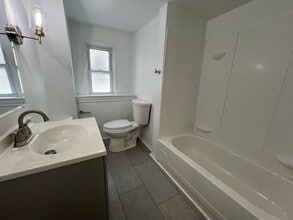 229 Amber St in Pittsburgh, PA - Building Photo - Building Photo