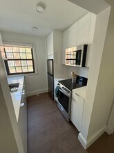 1210 Massachusetts Ave, Unit 1 in Cambridge, MA - Foto de edificio - Building Photo
