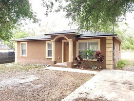 10608 N 50th St in Tampa, FL - Building Photo