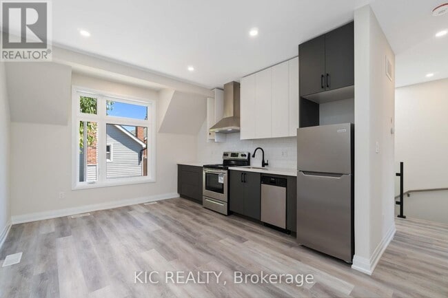 property at 18 Somerset Ave