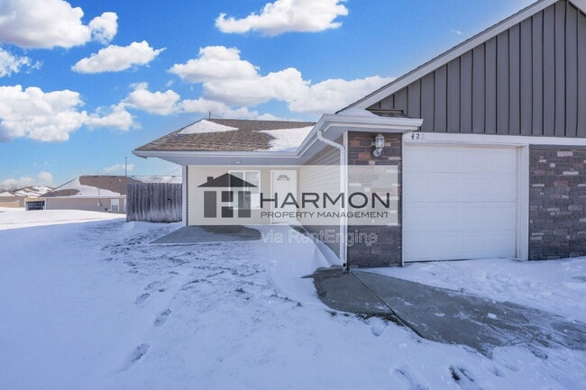 property at 422 Sunflower Dr