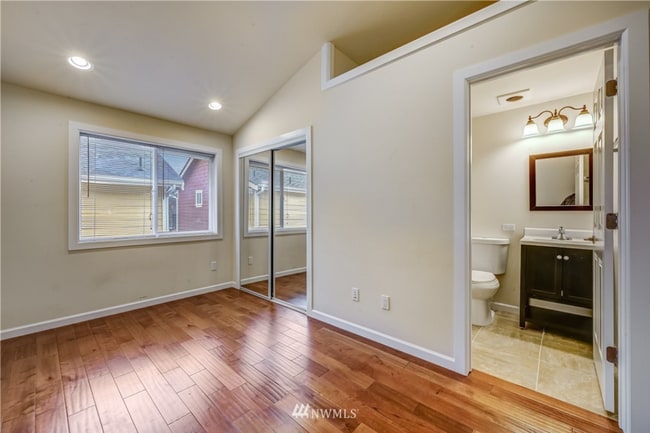 property at 5726 Roosevelt Way NE