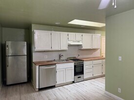 852 Kellogg Ave in Hayward, CA - Building Photo