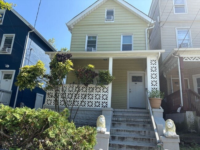 property at 1006 Summerfield Ave